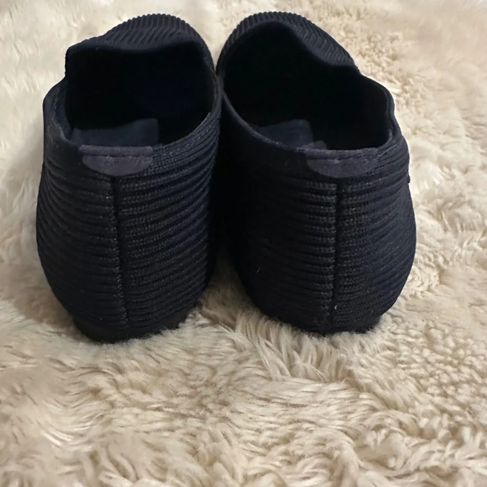 Vivaia Navy Square-Toe Loafers (Samantha) - 7 / 7.5 - Picture 2 of 8